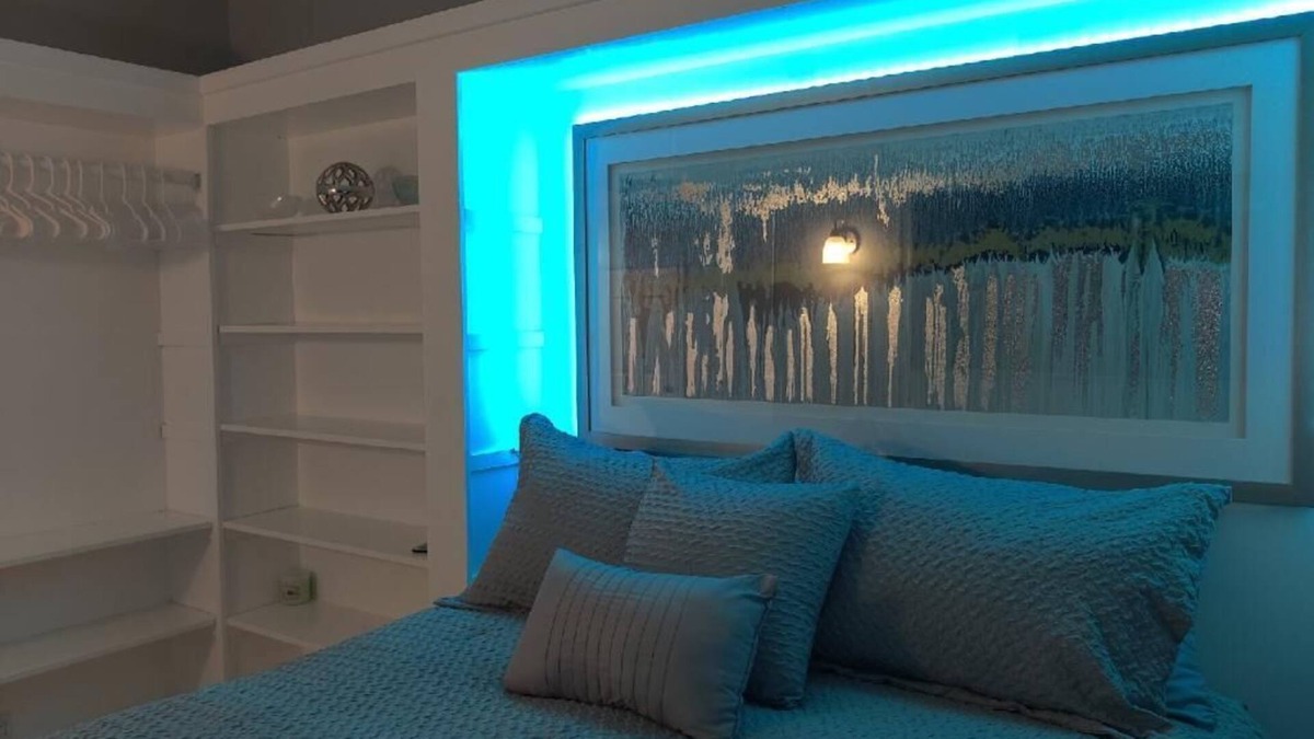 El Portal Apartment | Comfortable studio- desirable location