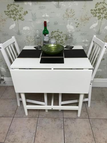 Marsden Apartment | Comfortable two bedroom cottage