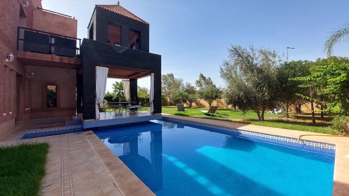 Annakhil Villa | Comfortable villa with large garden and private swimming pool