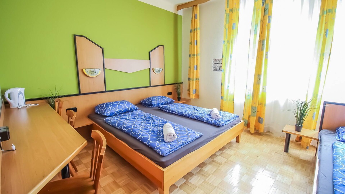 Rudolfsheim-Funfhaus Apartment | Comfortable, well-located Queen Studio 3P BS a