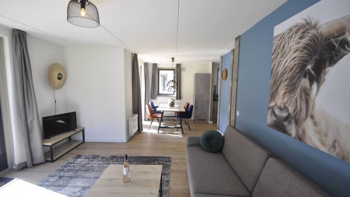 Ewijk House | Comfortable wellness house, everything new, located by the lake.