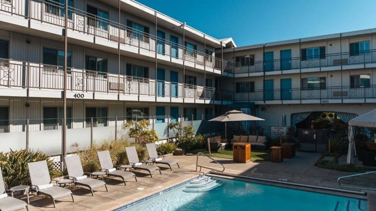 Corte Madera Hotel | Comfortably Furnished 1BR Suite | Landmarks Nearby | Kitchen | Parking | Pool