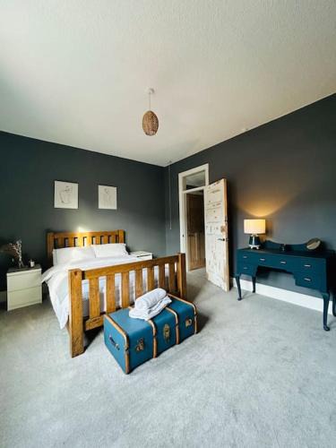 Doncaster House | Comfy 3 Bedroom Home Free Parking in Doncaster