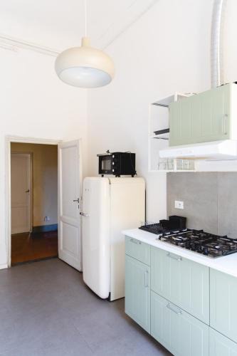 Santissima Annunziata Apartment | Comfy Big Apartment Outside ZTL