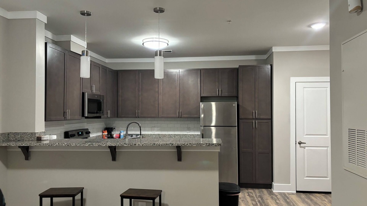 Greensboro Apartment | Comfy & Cozy apt close to airport and downtown