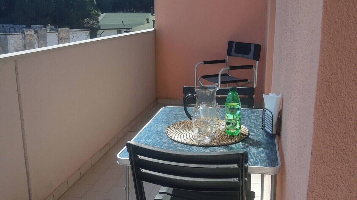 Rosapineta Apartment | Comfy flat with terrace by the pool