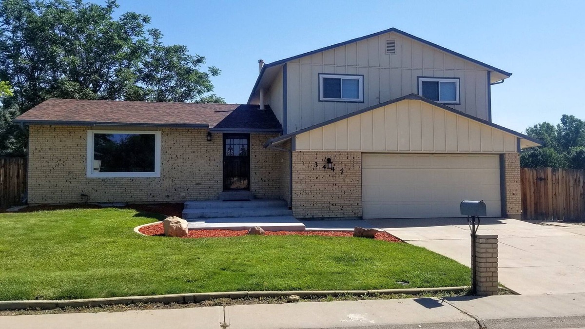 Thornton House | Comfy Get-Away-Home*Spacious 4bdrm*Great Location!!