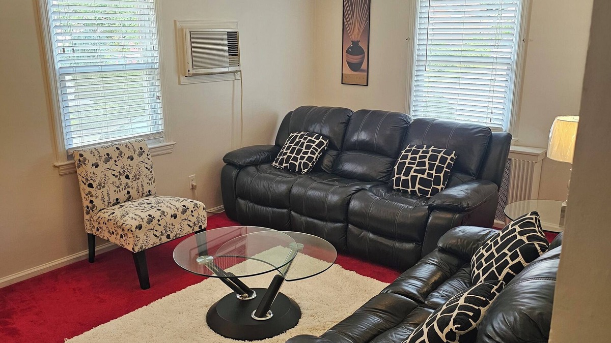 Elmont House | Comfy Getaway