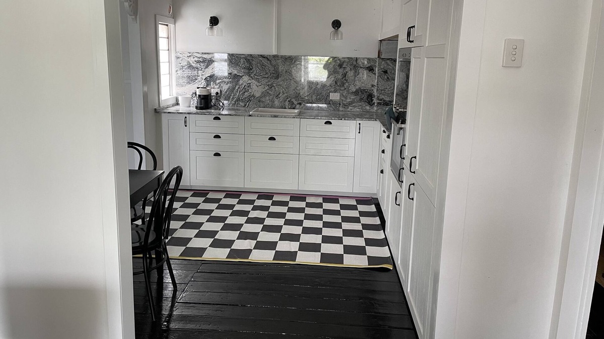 Nundah Cottage | Comfy Queenslander Cottage