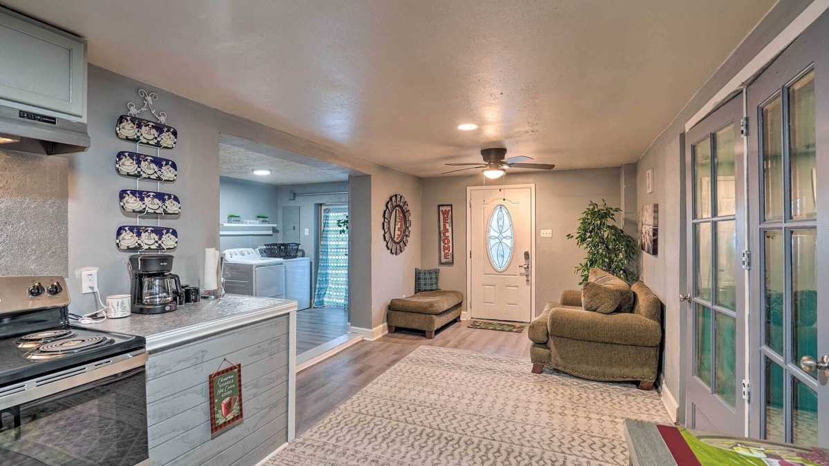 Shreveport Condo | Comfy Shreveport, Louisiana, Vacation Rental