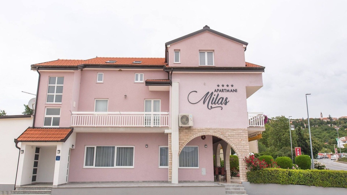 Imotski Apartment | Comfy Stay Near Blue Lake
