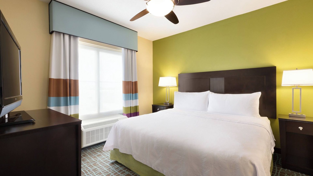 Biggar Hotel | Comfy Unit for Business Travel, Kitchen, Shuttle