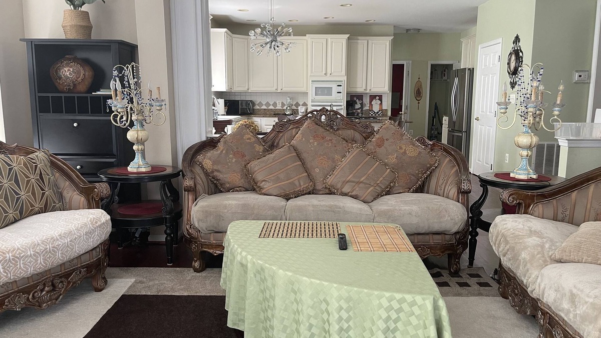 Montclair House | Comfy Vacation Retreat!