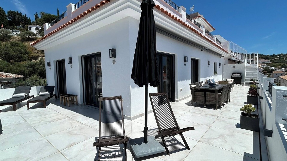 Competa Apartment | Comino Penthouse - Lovely penthouse with two terraces and amazing views
