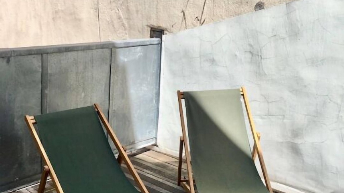 Quartier de la Goutte-d'Or House | Comme une Petite Maison Avec Terrasse Idéal Pour 4