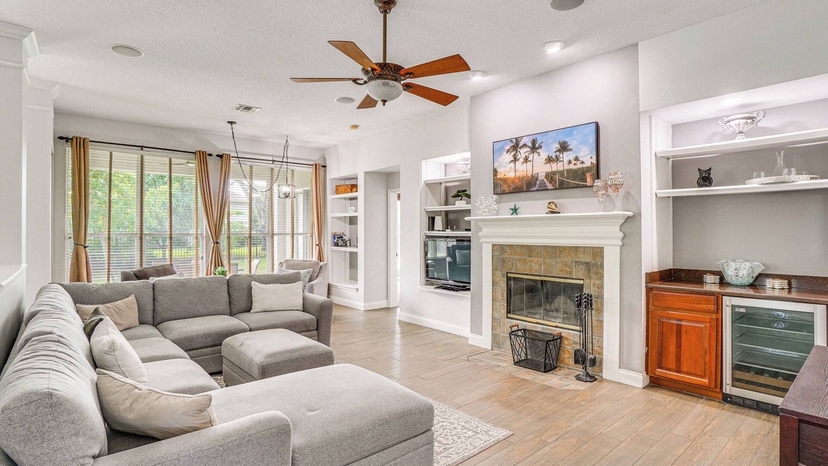 Vista East House | Community Amenities at Spacious Orlando Home!