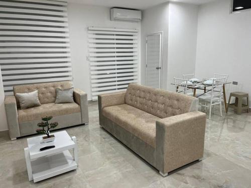 Machala Apartment | Comodo APARTAMENTO EN UNIORO #9