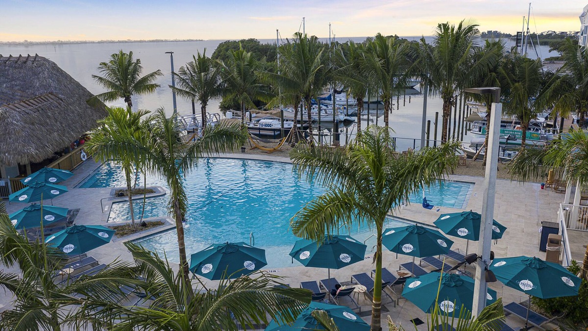 Whitney Beach Hotel | Compass Hotel by Margaritaville Anna Maria Sound
