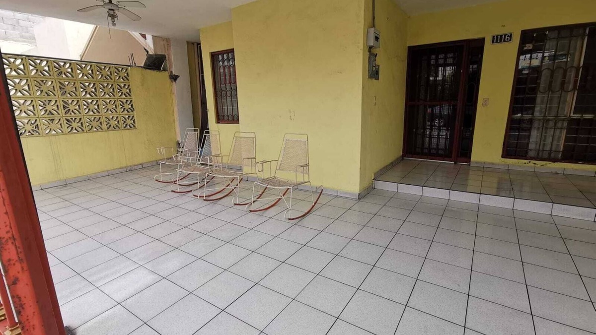 San Nicolas de los Garza House | COMPLETE HOUSE LAS PUENTES 12 SECTOR