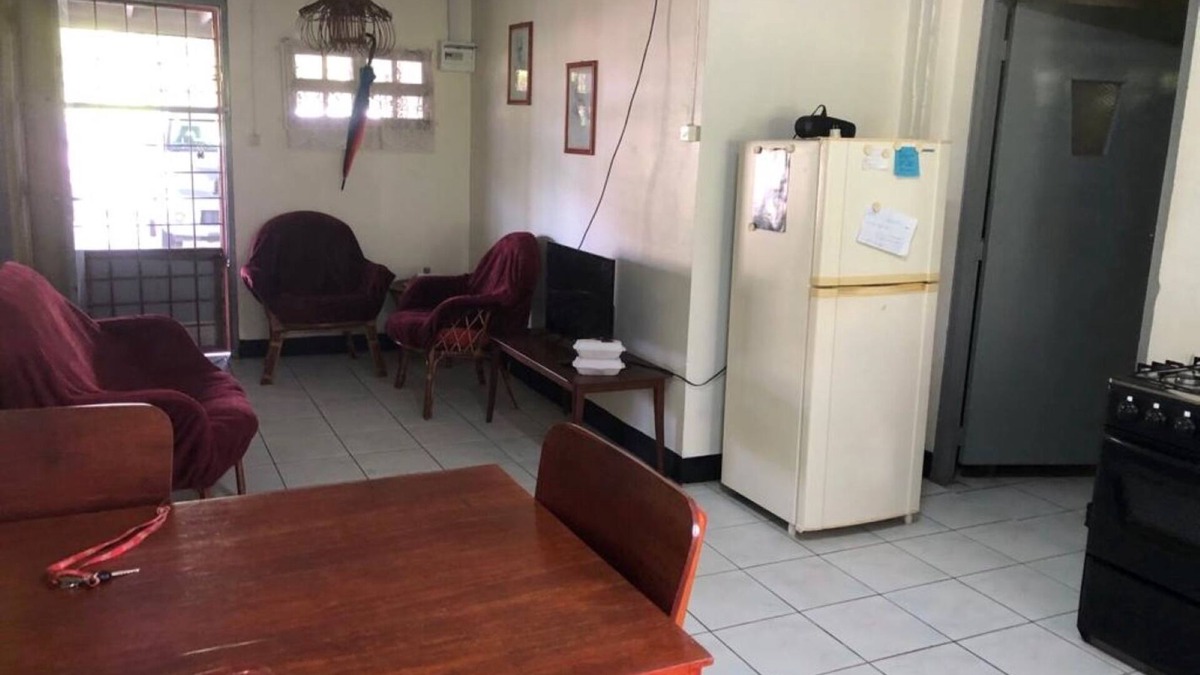 Paramaribo Apartment | Compleet Appartement met Ruim Overdekt Terras
