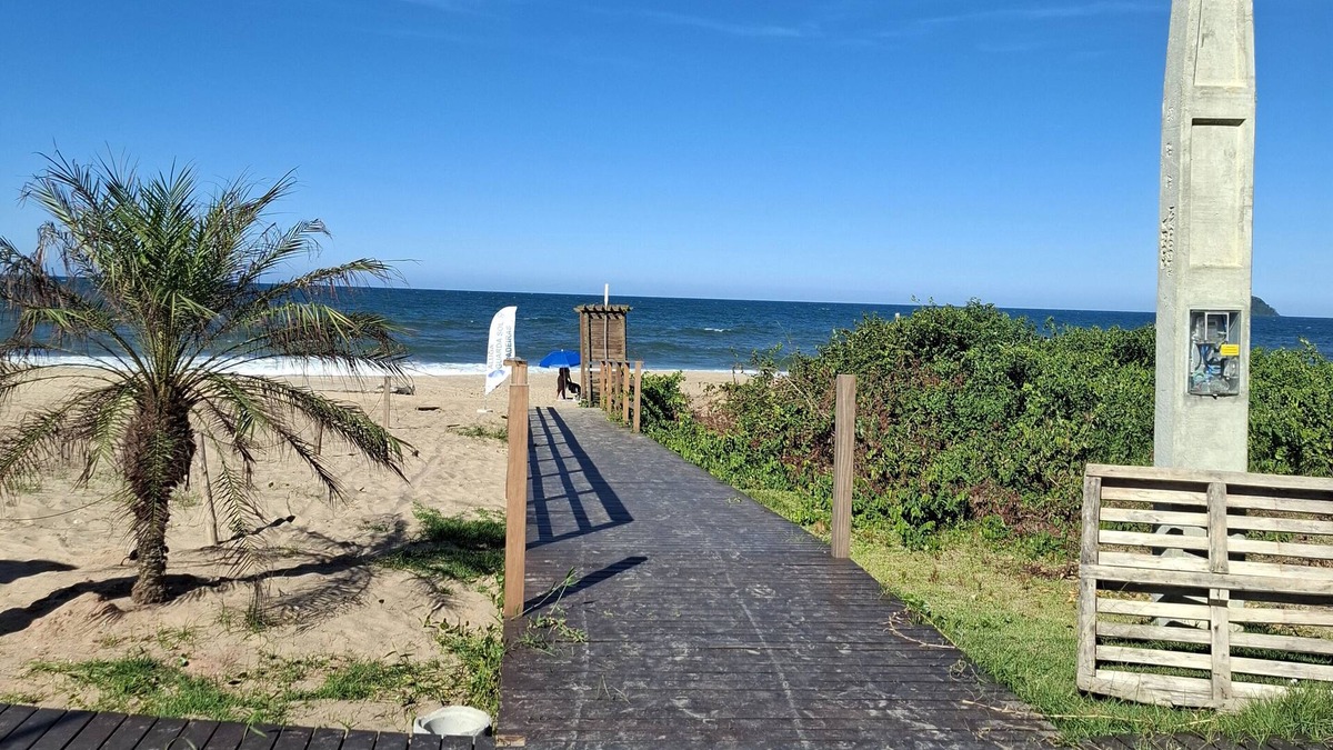 South Region Apartment | COMPLETE APARTMENT/100METERS FROM THE BEACH/19 MINUTES FROM BETO CARREIRO