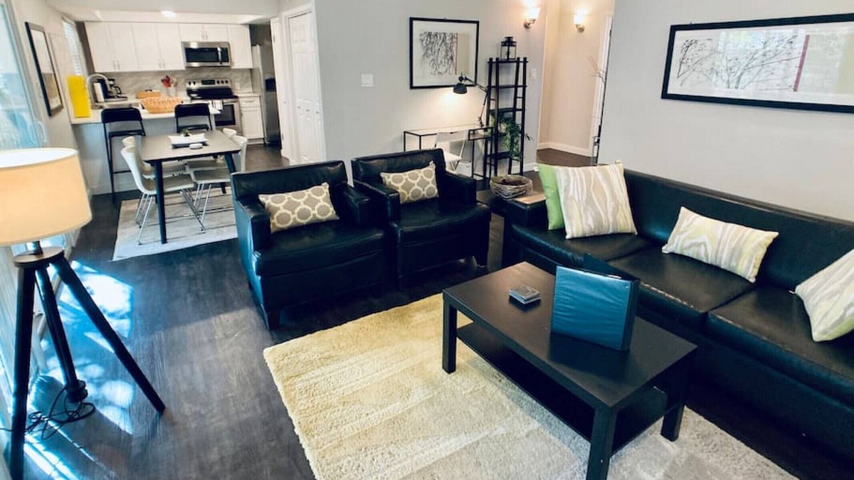 Westlake Medical Center House | Completely Remodeled 3/2 Home in West Lake Hills!