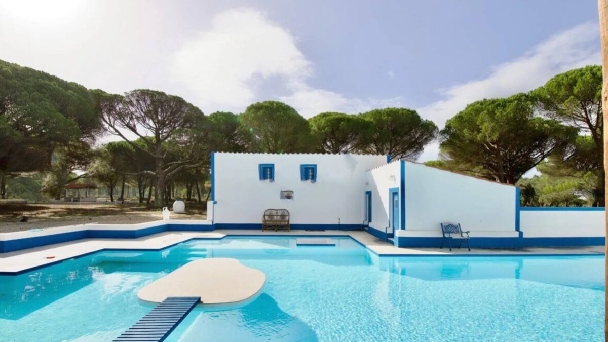 Grandola House | Comporta Private Estate Minutes from the Beach - pet friendly