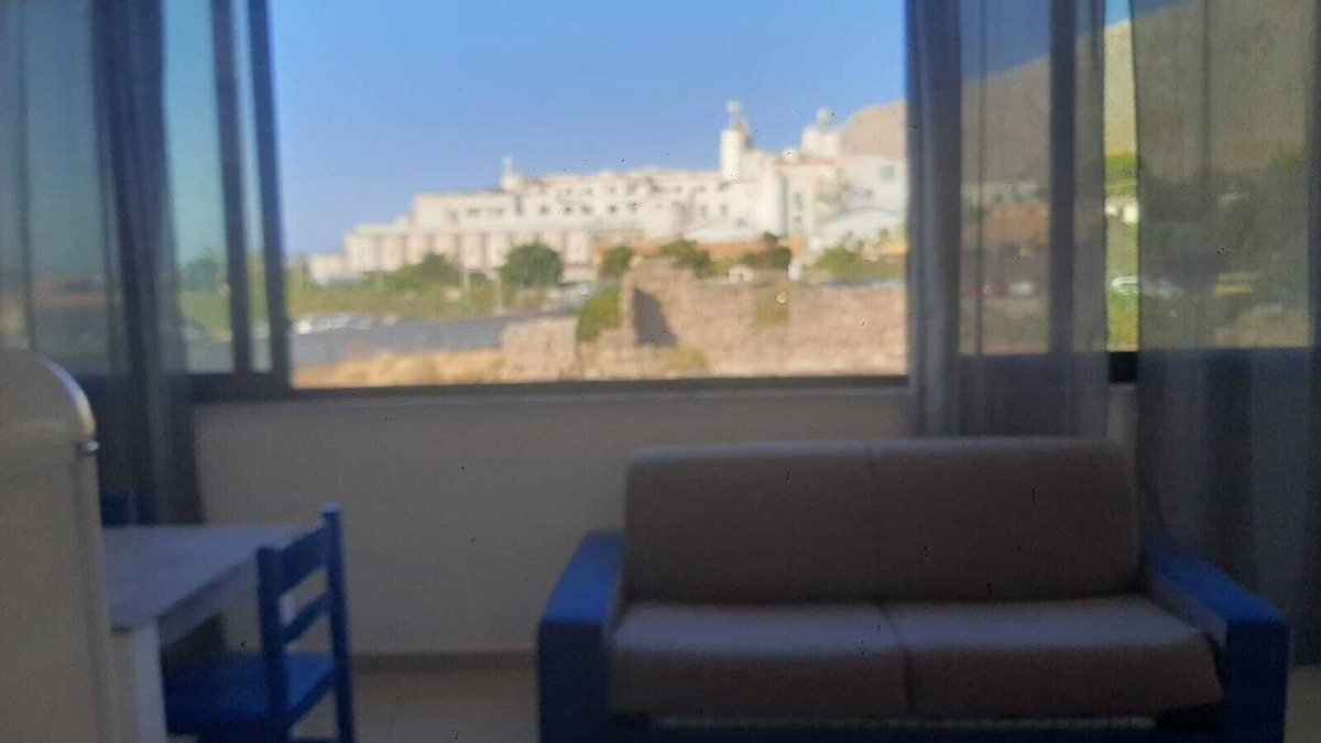 Capaci Apartment | CONCHIGLIA AZZURRA 3 minutes walk from the beach Capaci