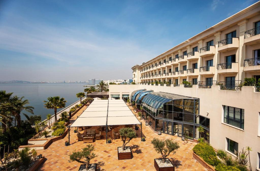 Les Berges du Lac Hotel | Concorde Les Berges du Lac