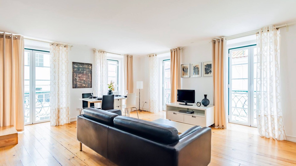 Sacramento Apartment | Condessa Central Duplex