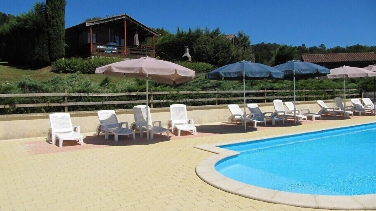 Terrasson-la-Villedieu Ski Chalet | Conditioned and quiet cottage with heated pool, for 5 people, 2 bedrooms