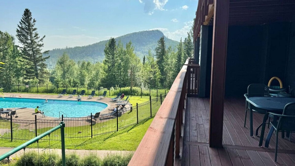 Lutsen Apartment | Condo at Lutsen Mtn Ski in Ski out Gorgeous views of Moose Mtn