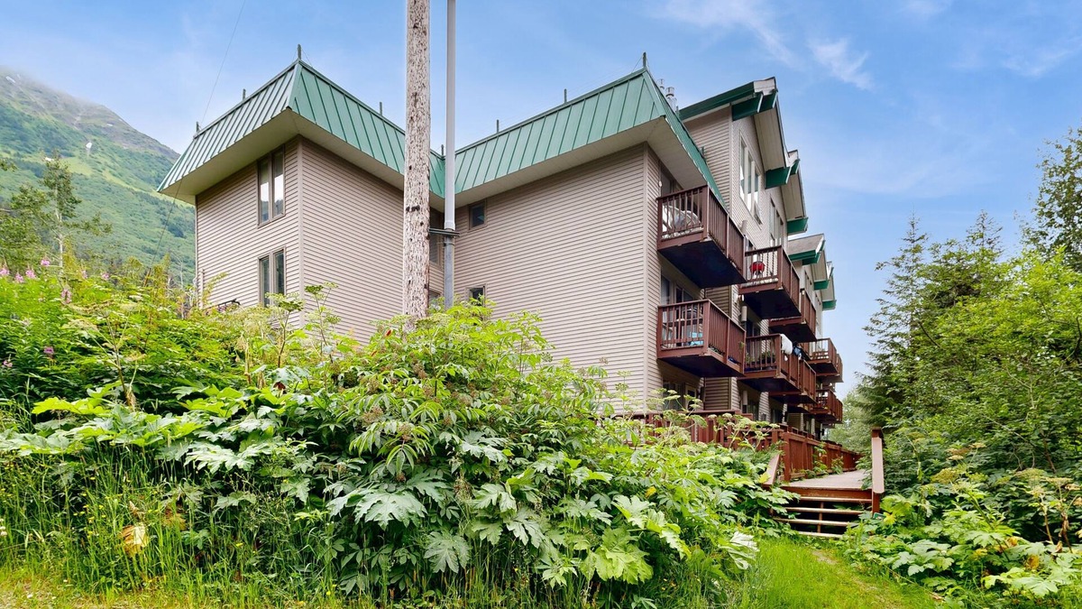Alyeska Condo | Condo features convenient location near skiing, hiking, biking, & natural beauty