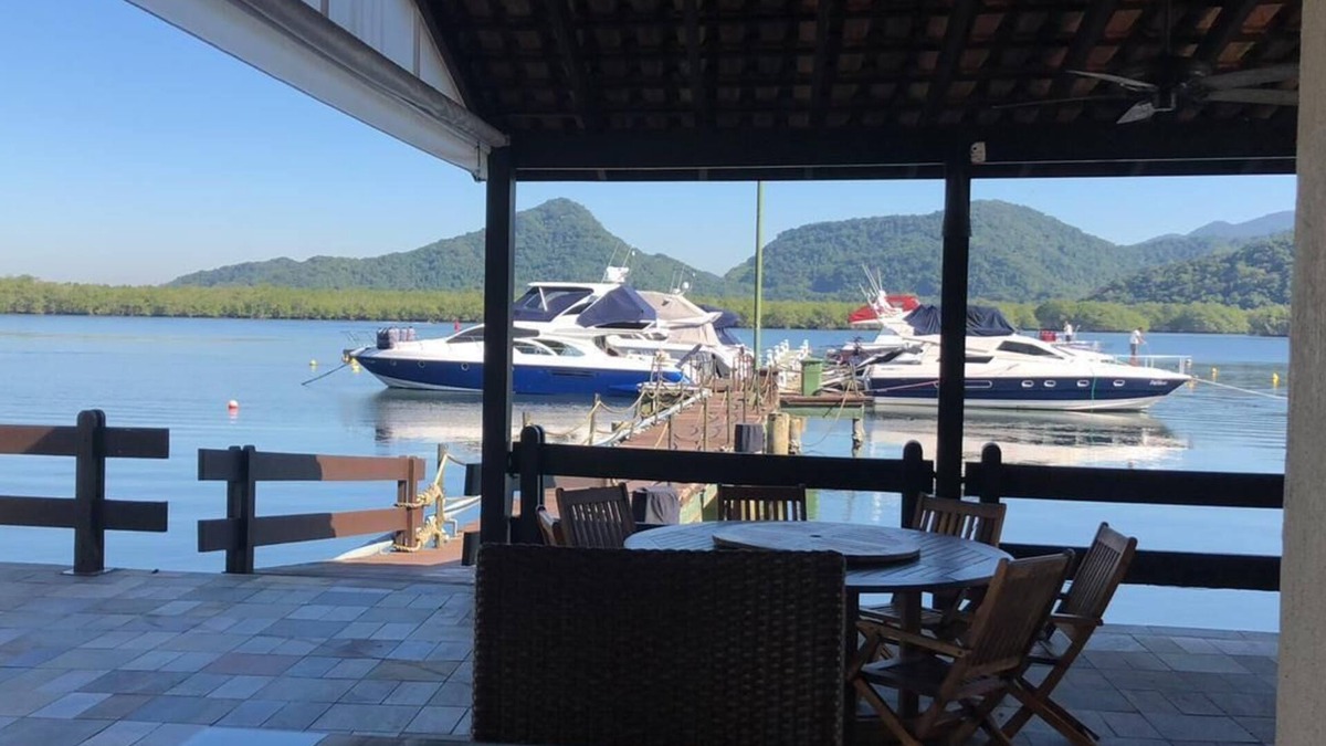 Cidade Jardim Tom Condo | Condo in Marina House in Guaruja, carnival 2015 available l !