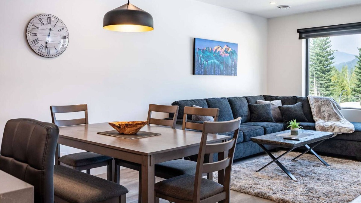 Revelstoke Condo | Condo in Revelstoke - Private Hot Tub - Alpine Haven