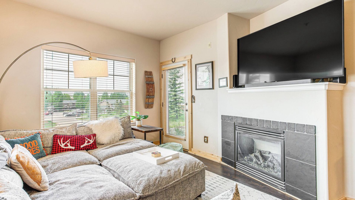 Fraser Condo | Condo Near Winter Park Resort + Steps From Shuttle