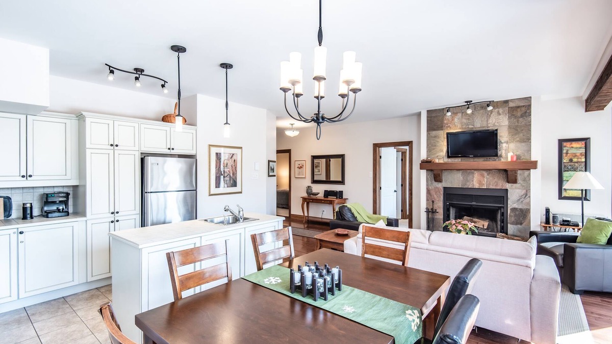 Mont-Tremblant Condo | Condo on Golf near Bike Trail w/2 Bdrm 2 Bath