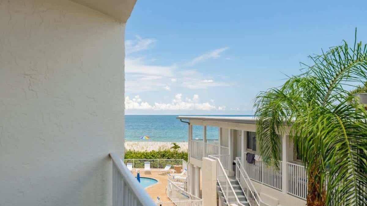 Belleair Beach Condo | Condo On The Beach - Ocean Side View Balcony