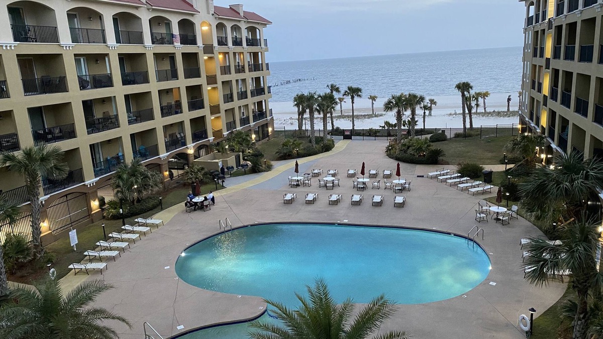 Henderson Point Condo | Condo On The Beach