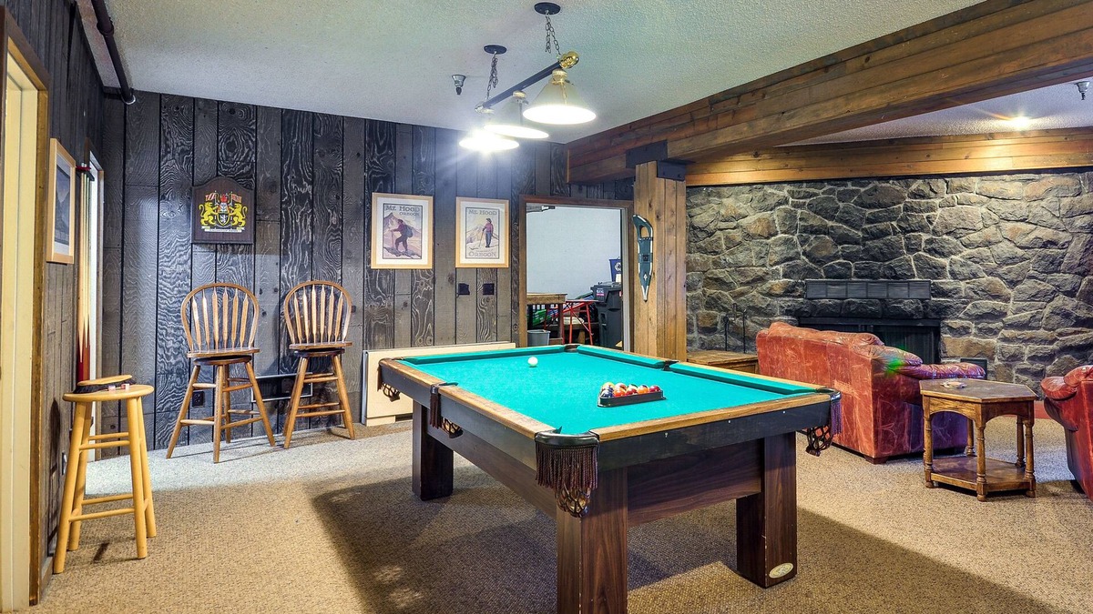 Government Camp Condo | Condo w/Pool Access < 1 Mi to Mt Hood Skibowl!