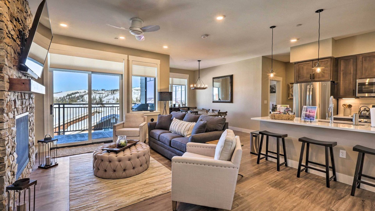 Winter Park Condo | Condo w/View - 1 Block to Main St - 4 Mi to Ski!