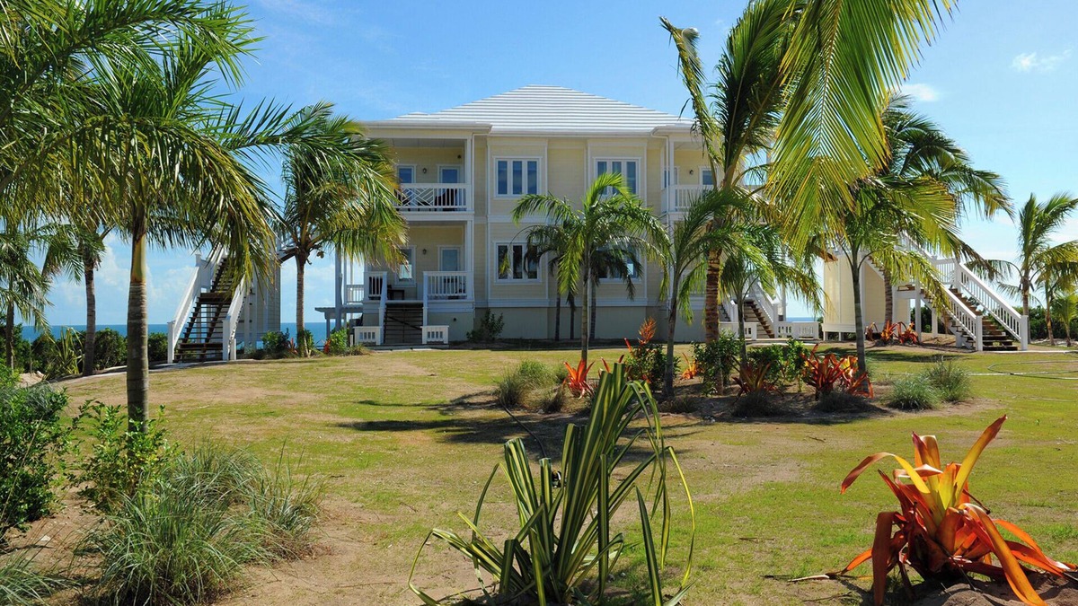 James Cistern Condo | Condo w/Views, Beach, Htd Pool, Golf Cart, Kayaks, Gym, Pickleball Court!