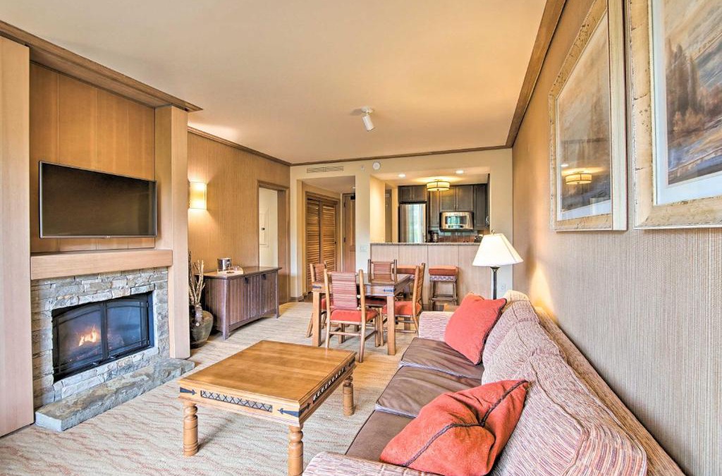 Cle Elum Apartment | Condo with Outdoor Heated Pool and Hot Tub Access!