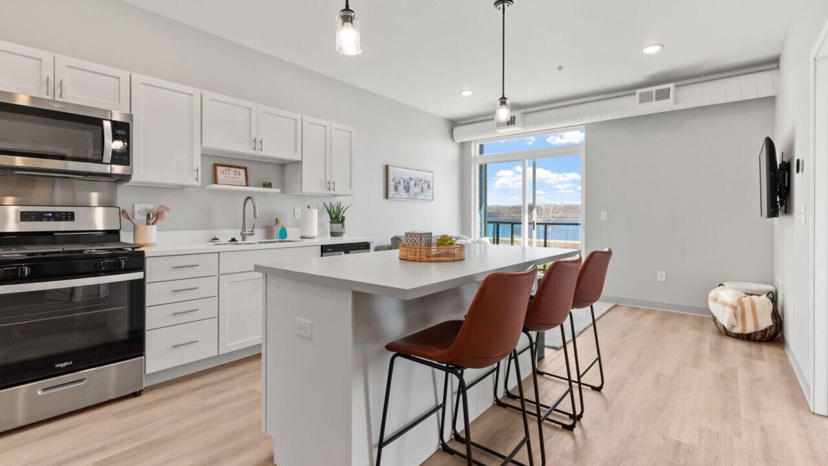 Lake City Condo | Condo with stunning views of Lake Pepin Unit 102