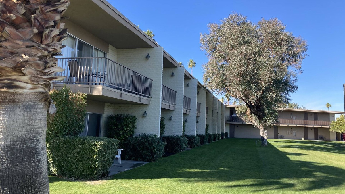 Palm Desert Resort | Condo within walking distance to El Paseo for shopping and restaurants.
