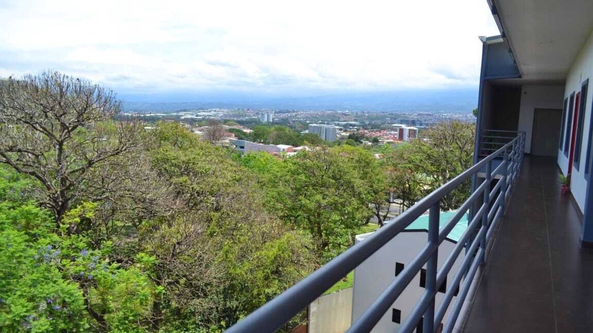 Pavas Apartment | Condominio Llamas Del Bosque