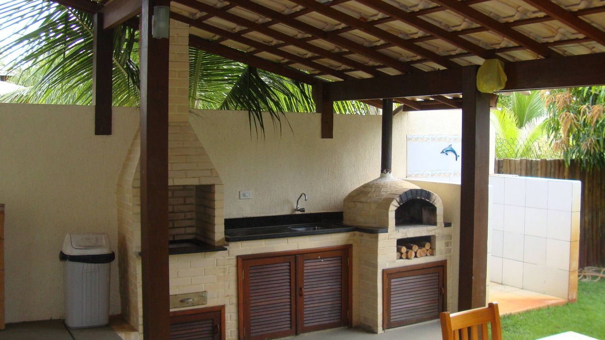 Centro House | Condominium in front of a beautiful Guarajuba beach, 200 meters on foot, with WIFI and SKY