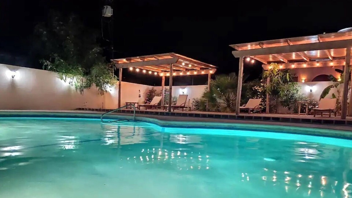 Colonia El Progreso Hotel | Condos HB