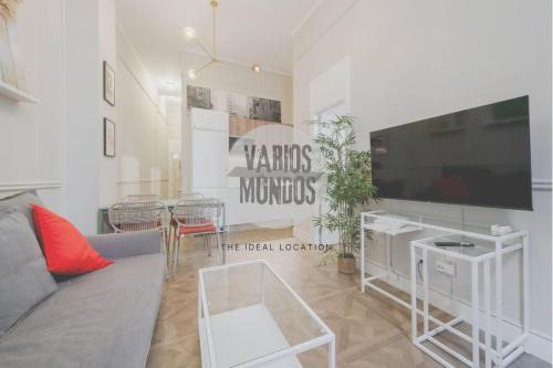 Embajadores Apartment | Confort y cultura para 10, en el vibrante Lavapiés