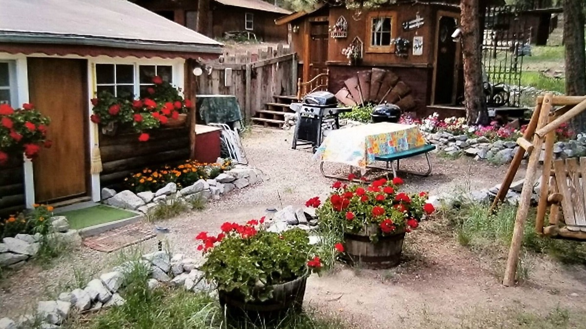 Nathrop Cabin | Connie's Mountain Orchid Cabin is on the Colorado Trail with horse facilities